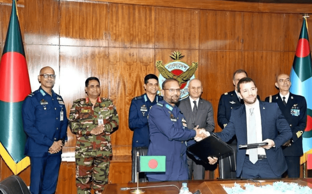 皇冠信用网会员如何申请_打算抛弃歼-10CE了?空军元帅“冲动消费”皇冠信用网会员如何申请,孟加拉闪签欧洲台风